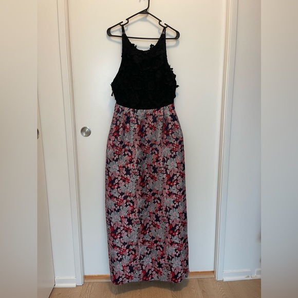 ML Monique Lhuiller Multi Floral Jaquan Gown - Picture 6 of 16